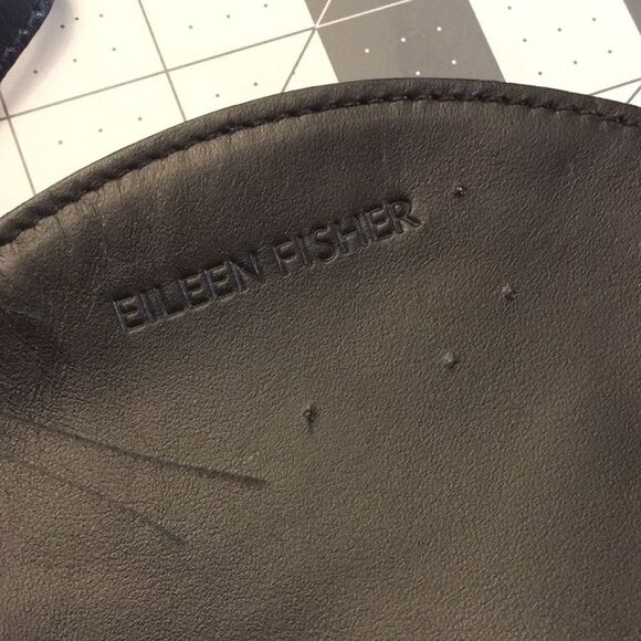 Eileen Fisher Black Leather Half Moon Pouch Cosmetics Case wristlet - Picture 14 of 16